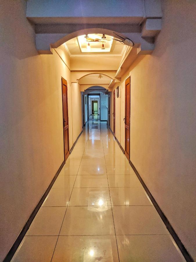 Kuze Hotel Almaty Exterior foto