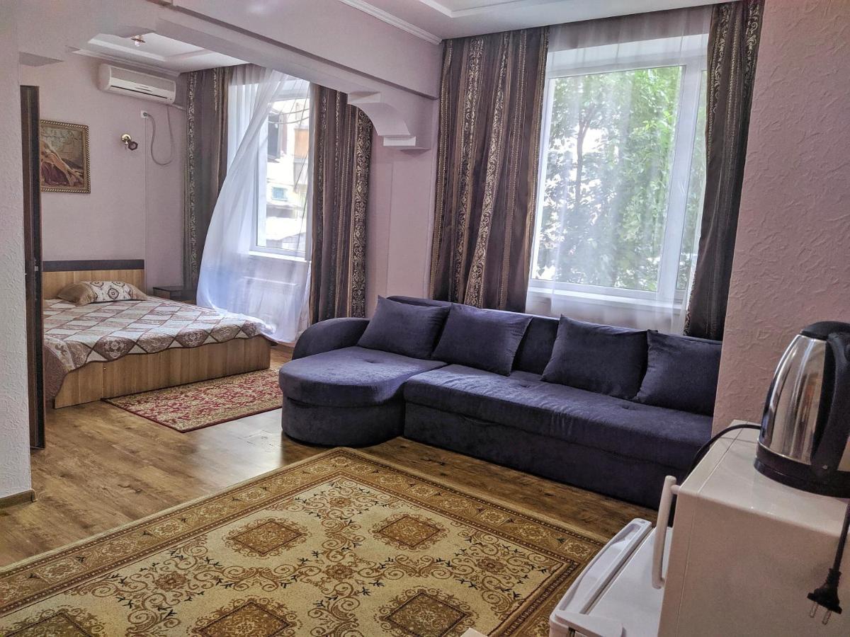 Kuze Hotel Almaty Zimmer foto